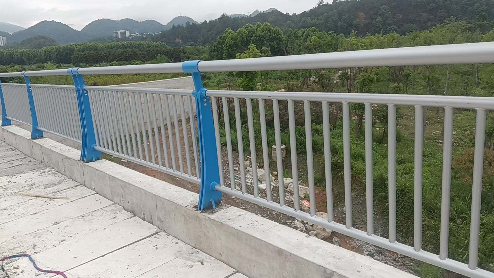 七台河市不锈钢栏杆景观护栏 - 一站式服务